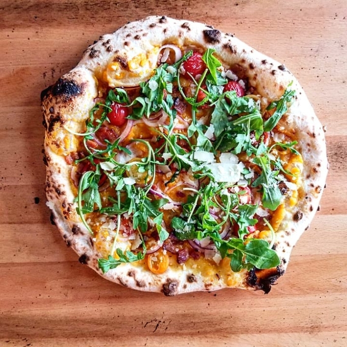 pizza-cornicione-wood-fired-neapolitan-pizza